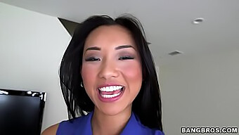 Bangbros mempersembahkan: remaja Asia Alina Li mengambil blowjob besar dari Brannon Rhoades