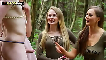 Dominatrix britânica lidera dominação em grupo na floresta com masturbação e prazer oral